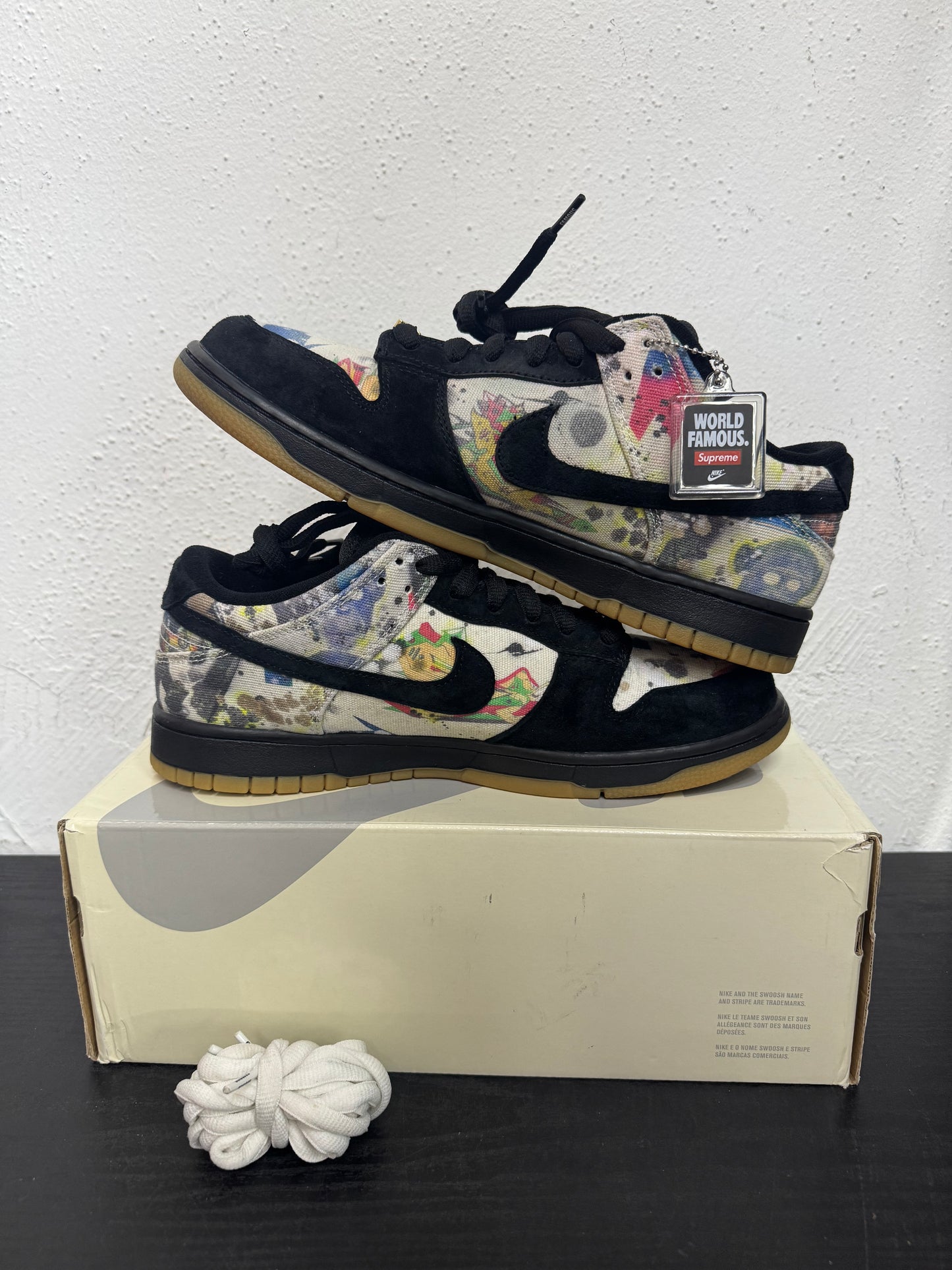 DUNK LOW SB SUPREME RAMMELLZEE (USED)