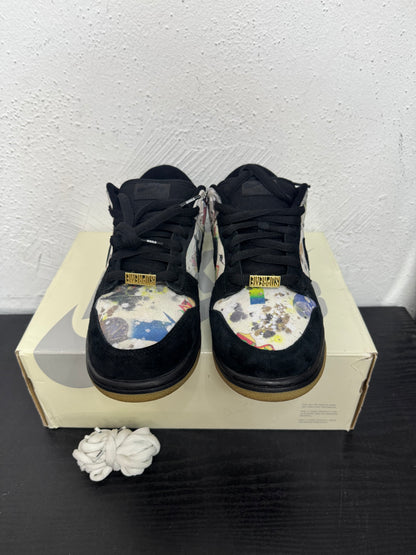 DUNK LOW SB SUPREME RAMMELLZEE (USED)