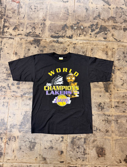 2000's LAKERS WORLD CHAMPIONS TEE