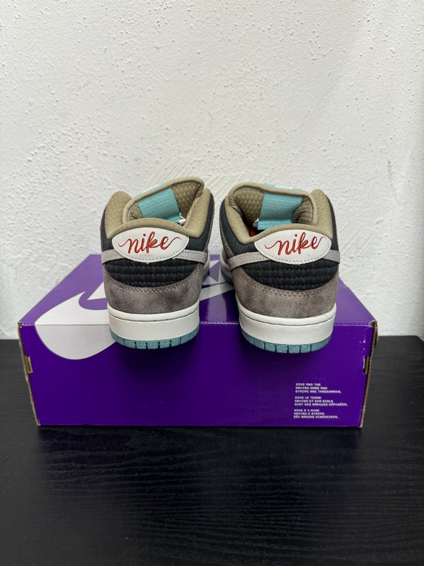 DUNK LOW SB BIG MONEY SAVINGS