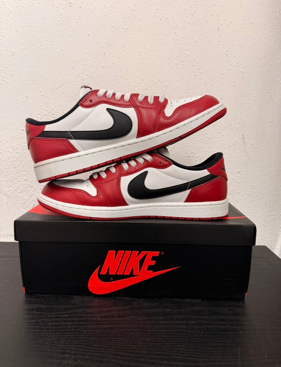 JORDAN 1 LOW CHICAGO USED