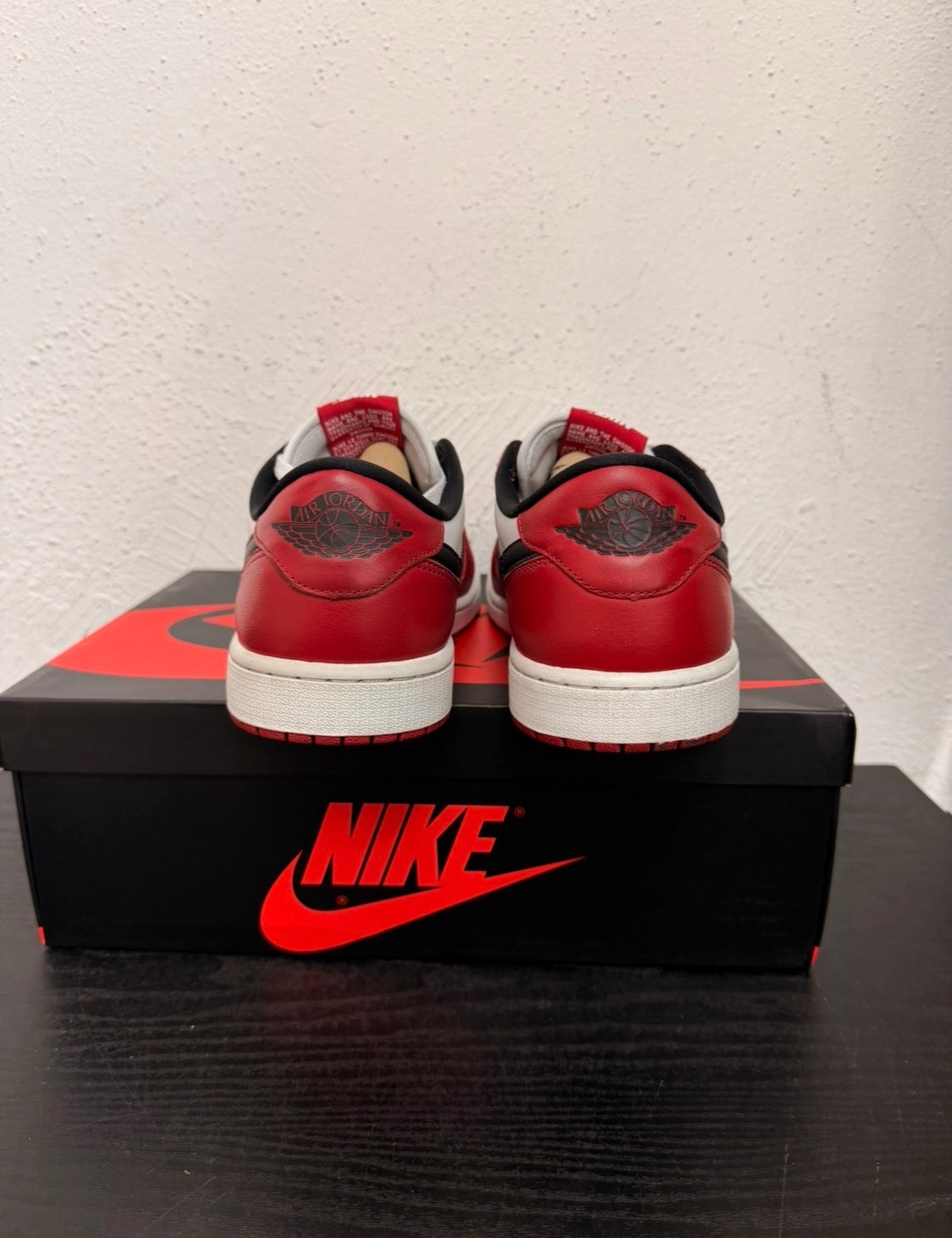 JORDAN 1 LOW CHICAGO USED