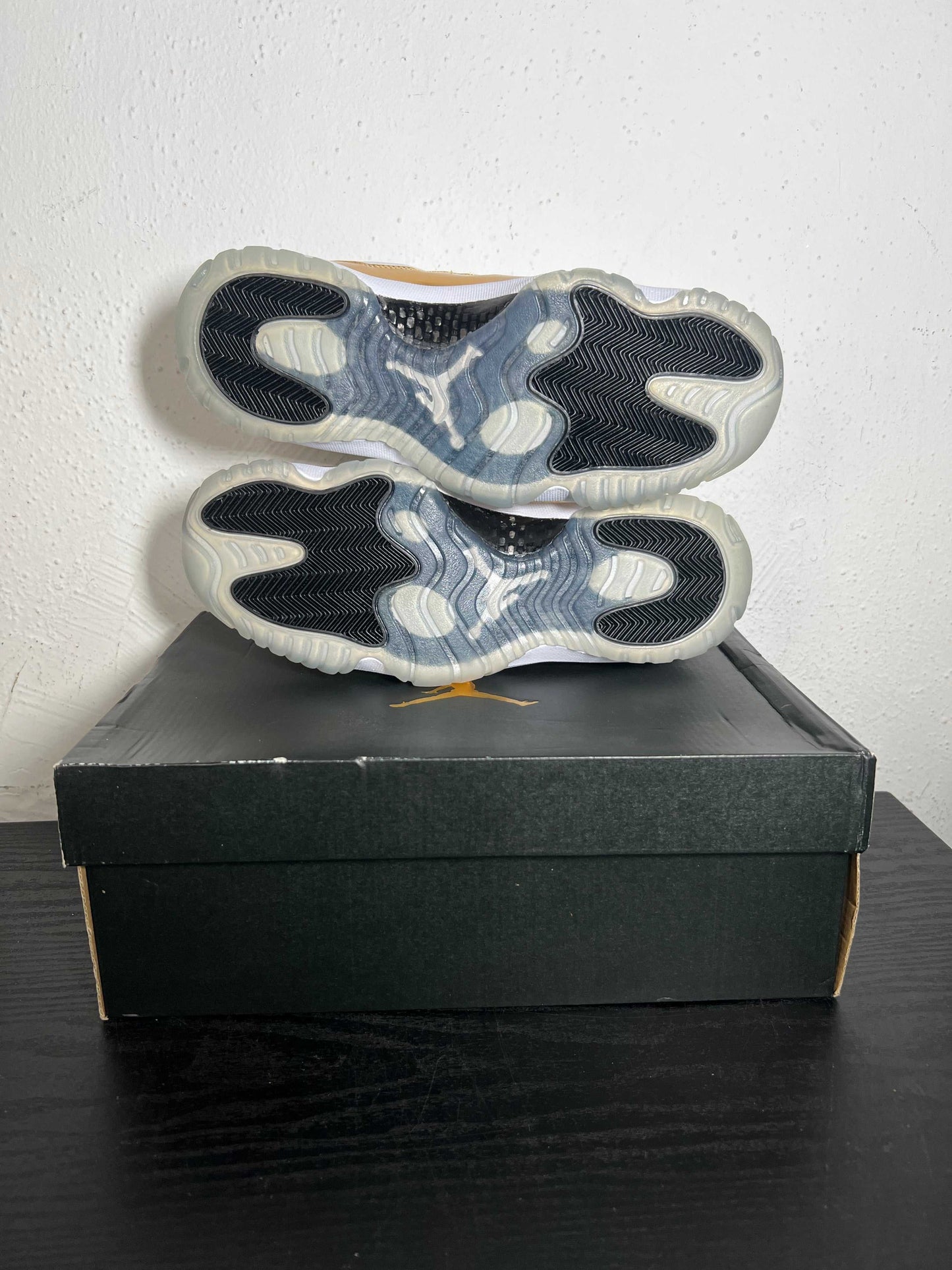 JORDAN 11 LOW CLOSING CEREMONY / 8