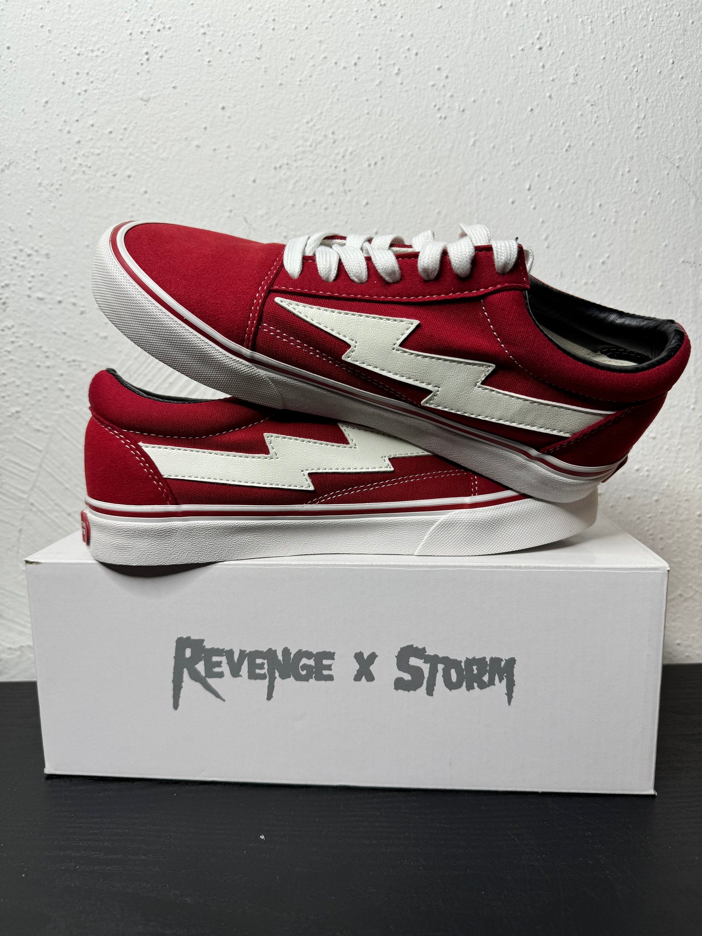 REVENGE STORM VANS RED