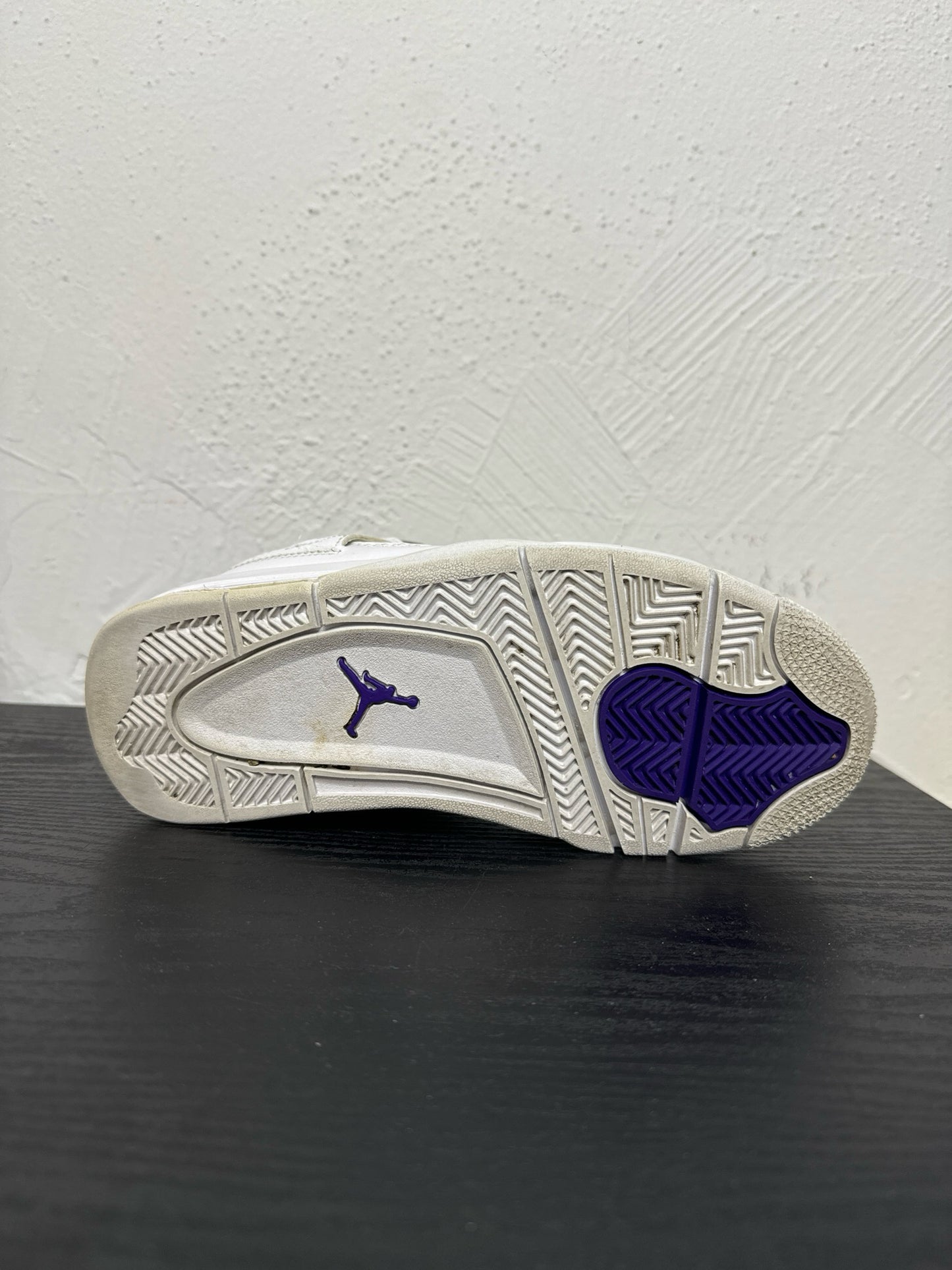 JORDAN 4 METALLIC PURPLE (USED NO BOX) SIZE: 5.5Y(7W)