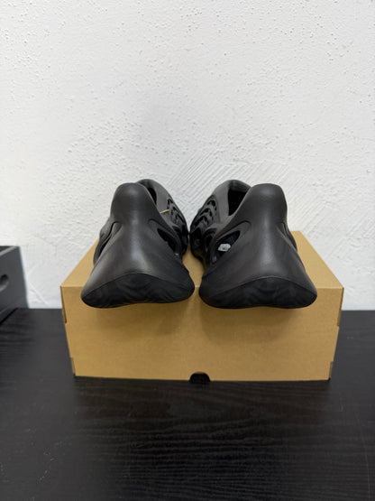 YEEZY FOAM RUNNER ONYX
