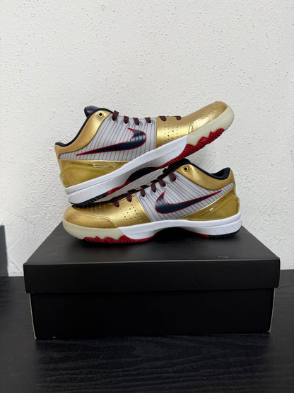 KOBE 4 PROTRO GOLD MEDAL