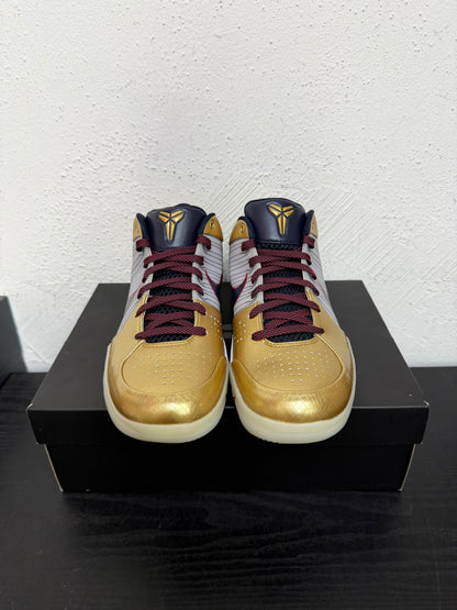 KOBE 4 PROTRO GOLD MEDAL