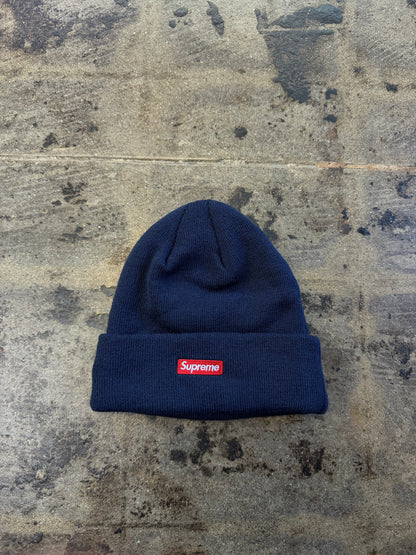SUPREME S LOGO NEW ERA NAVY BEANIE (USED)