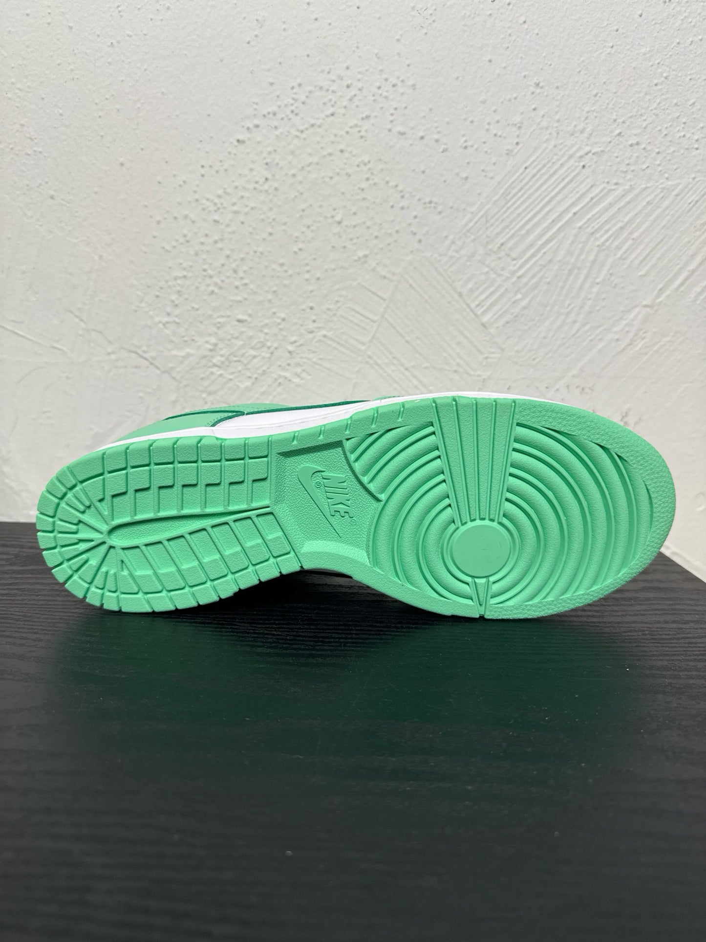 DUNK LOW GREEN GLOW