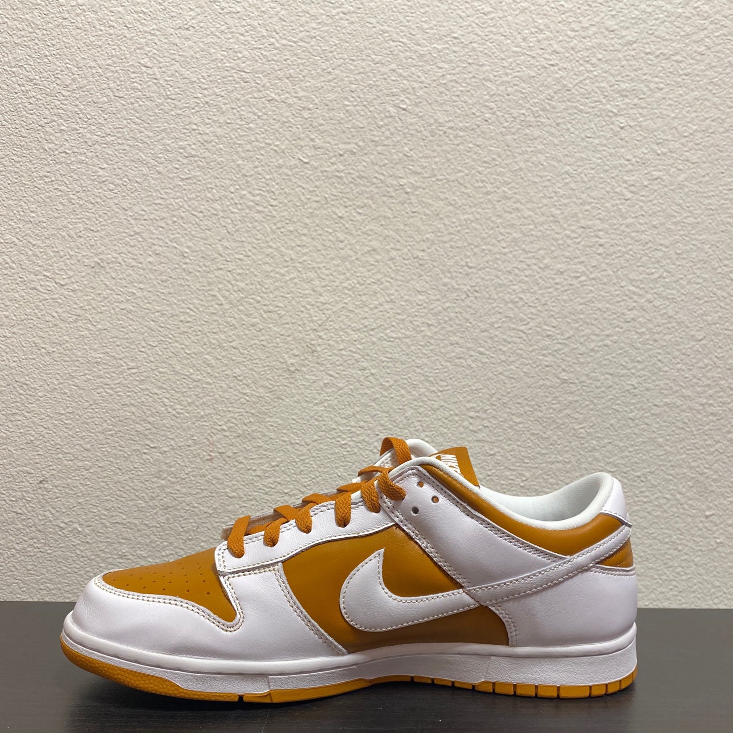 DUNK LOW REVERSE CURRY