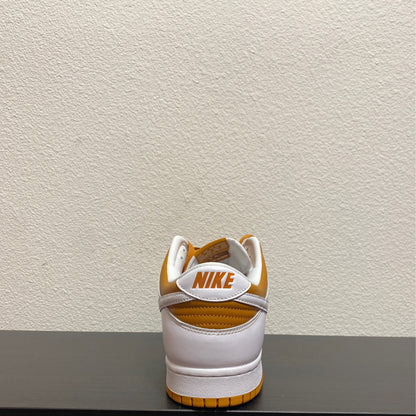 DUNK LOW REVERSE CURRY