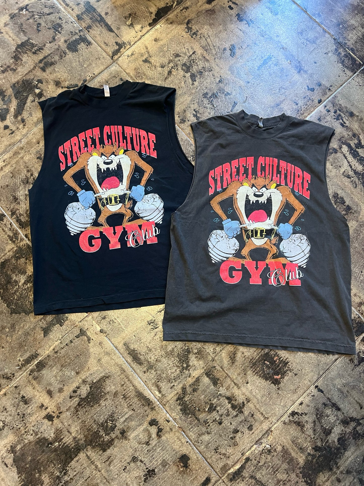 TAZ GYM CLUB SLEEVELESS TEE