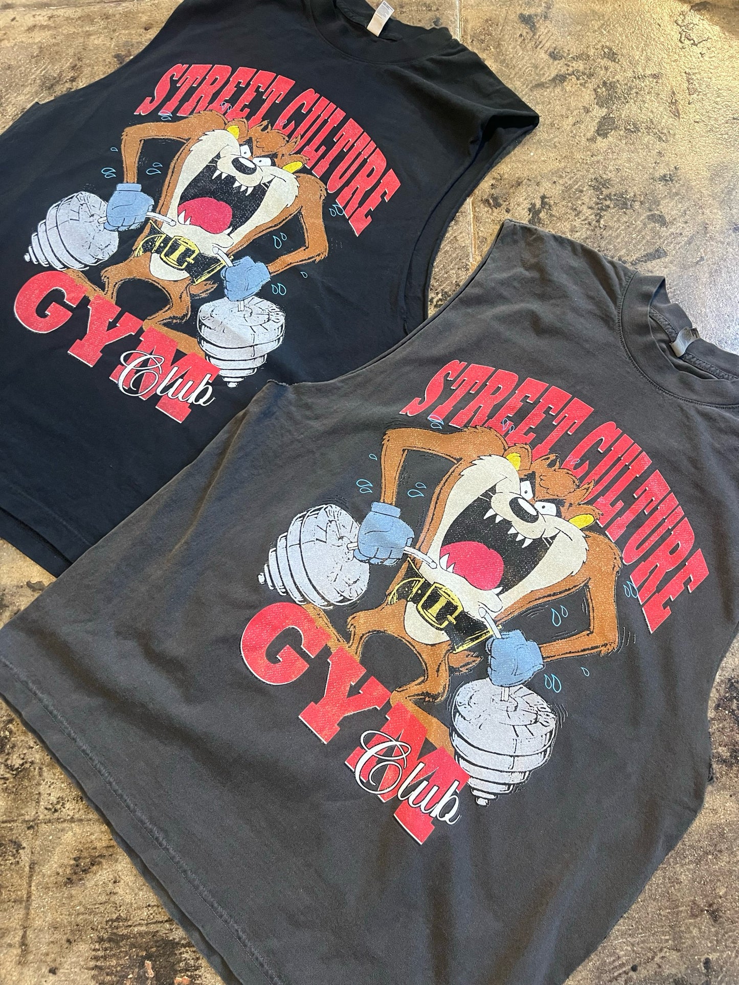 TAZ GYM CLUB SLEEVELESS TEE