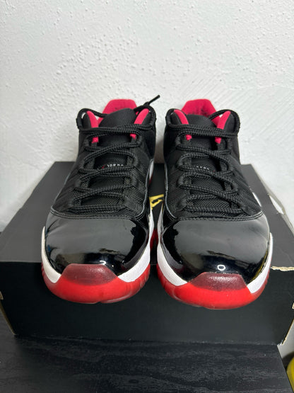 JORDAN 11 LOW BRED (USED) / 9