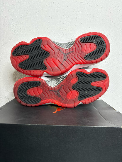 JORDAN 11 LOW BRED (USED) / 9