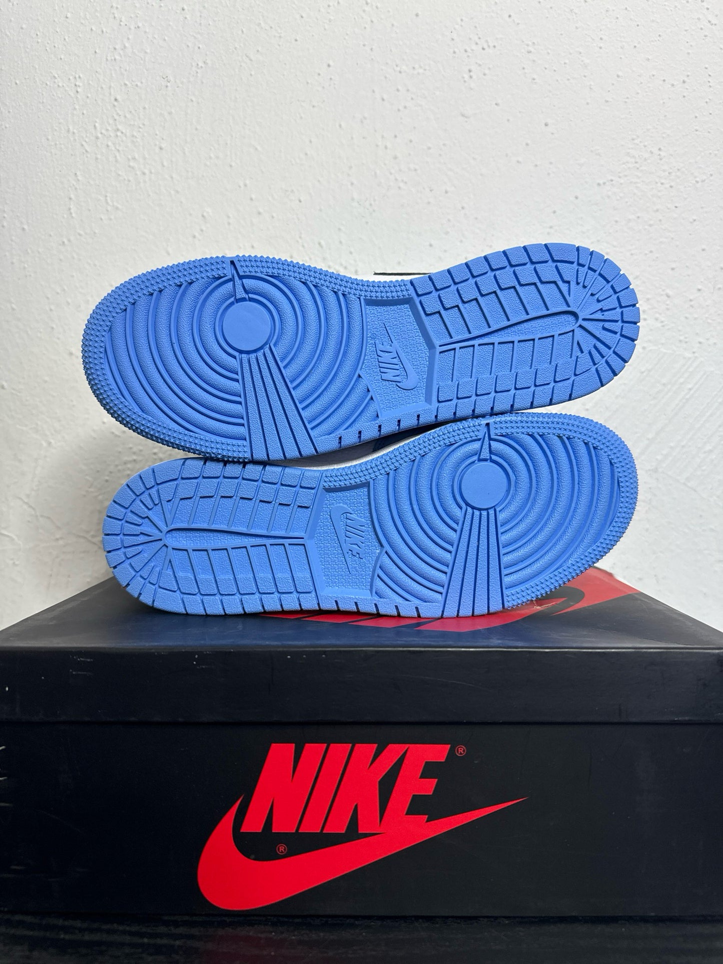 JORDAN 1 UNIVERSITY BLUE