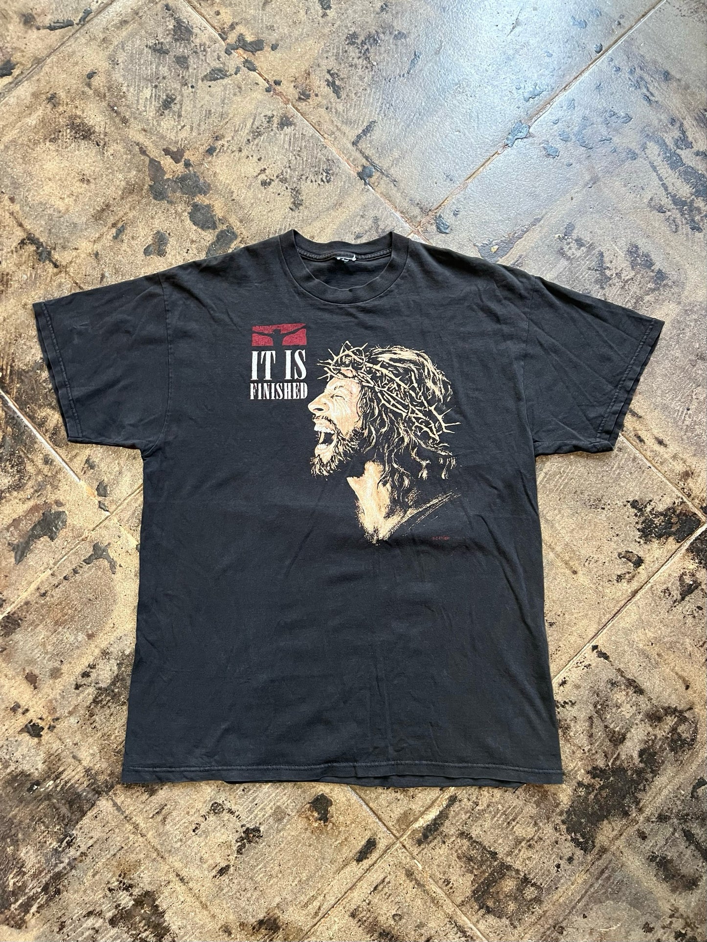 JESUS IT IS FINSIHED TEE SIZE:XL