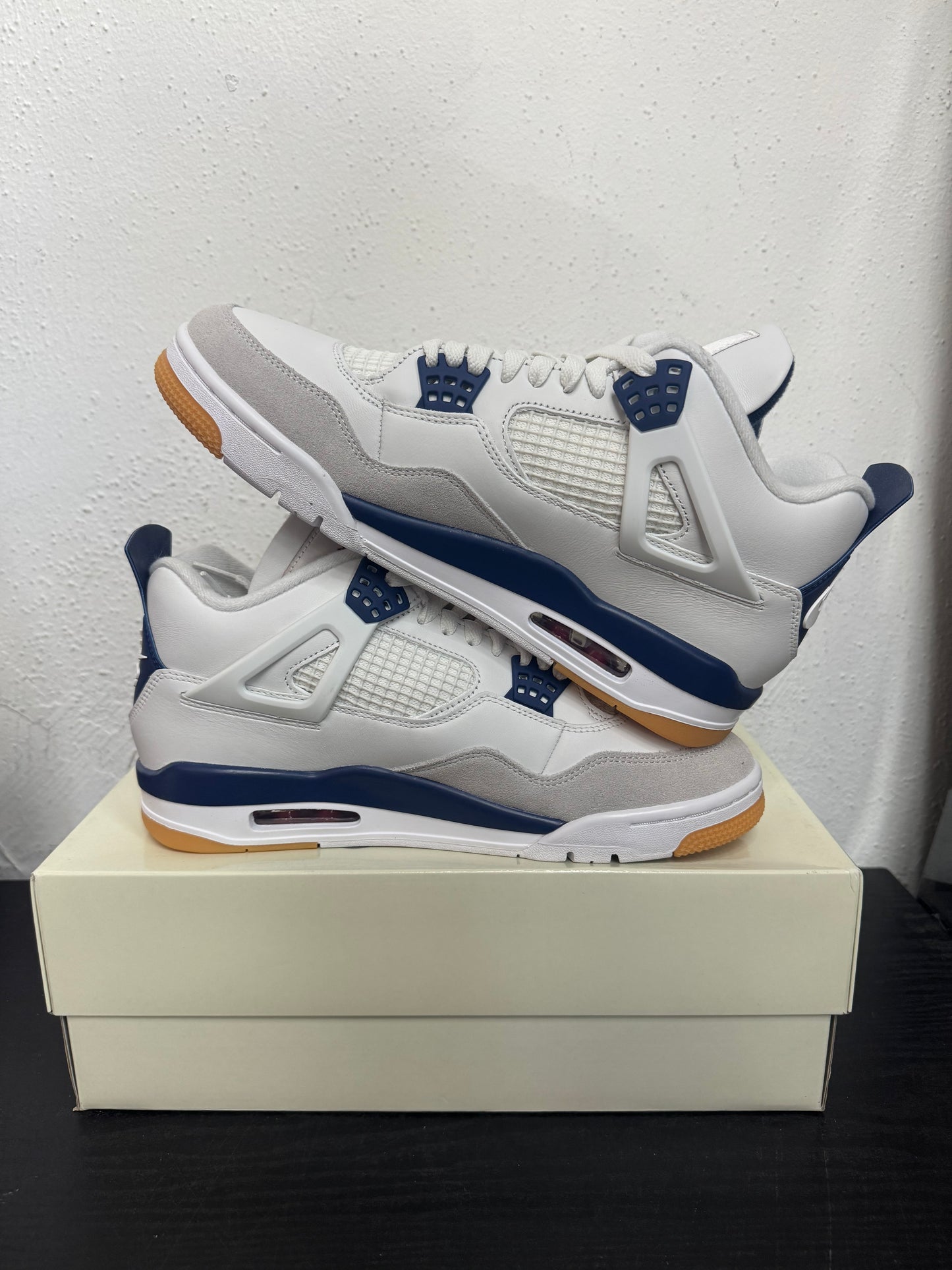 JORDAN 4 SB NAVY