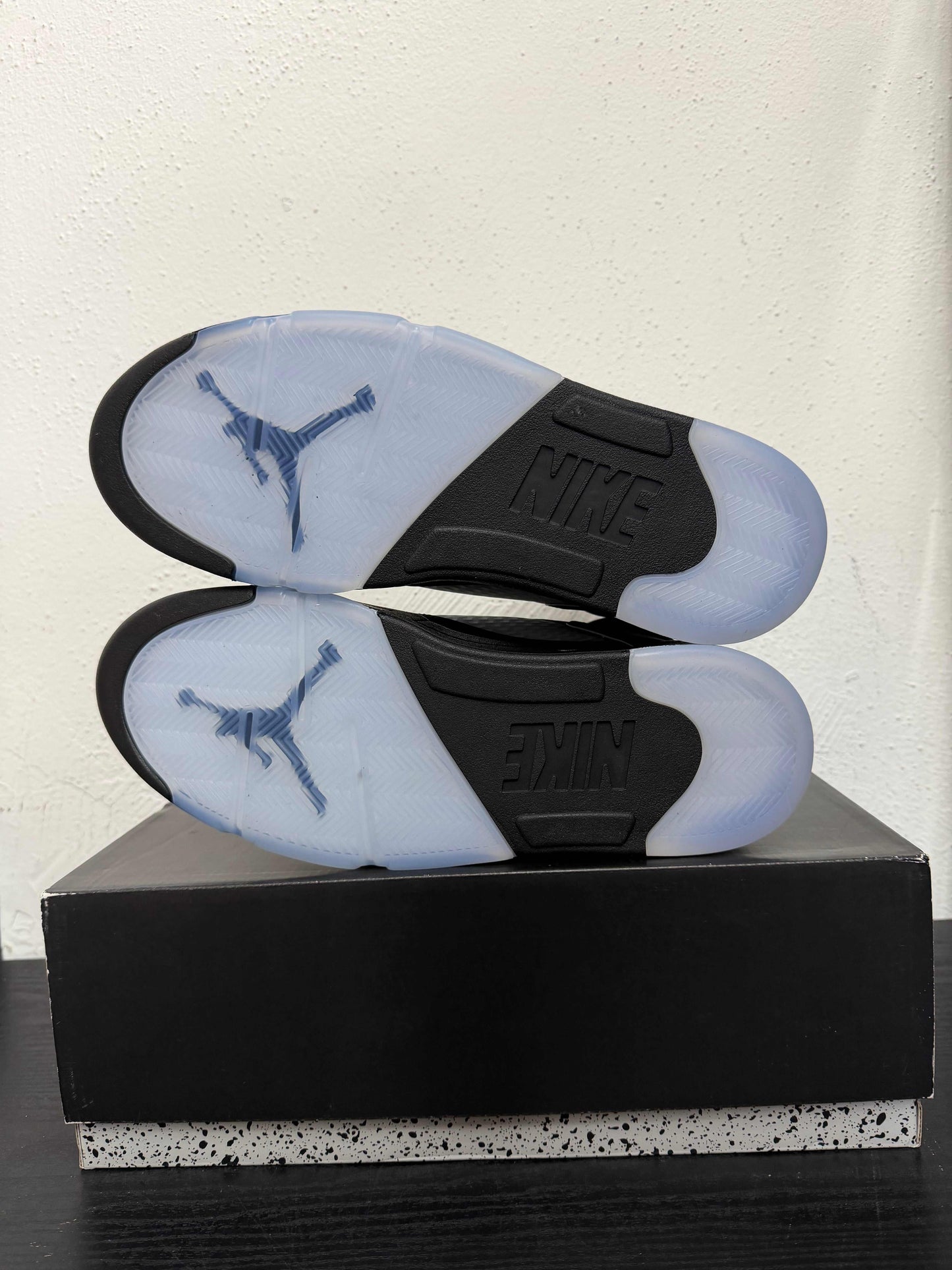 JORDAN 5 METALLIC BLACK REIMAGINED