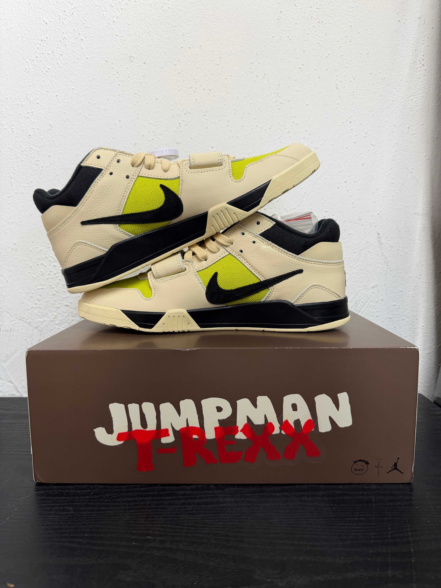 JORDAN JUMPMAN JACK TRAVIS SCOTT BRIGHT CACTUS