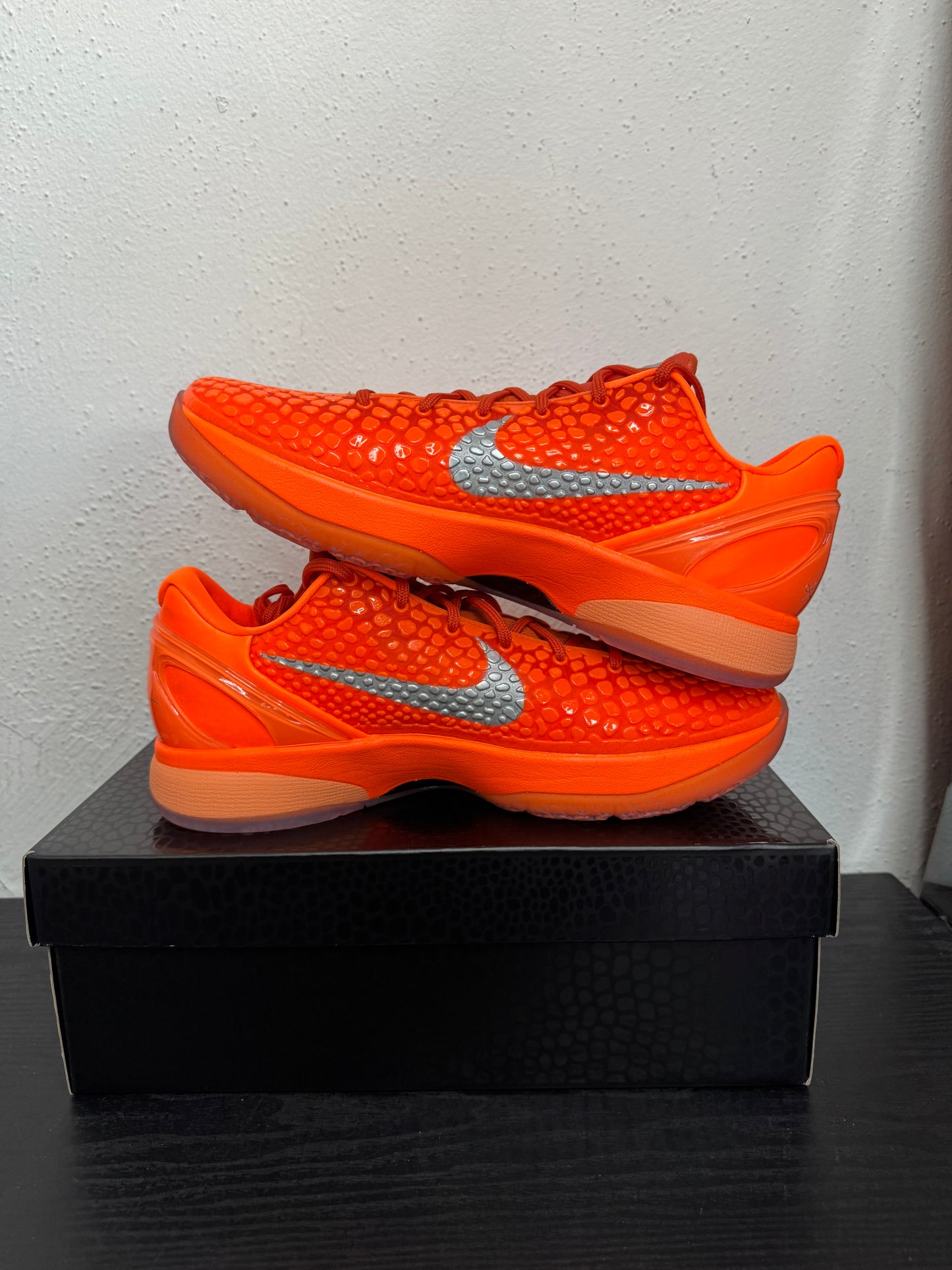 KOBE 6 TOTAL ORANGE