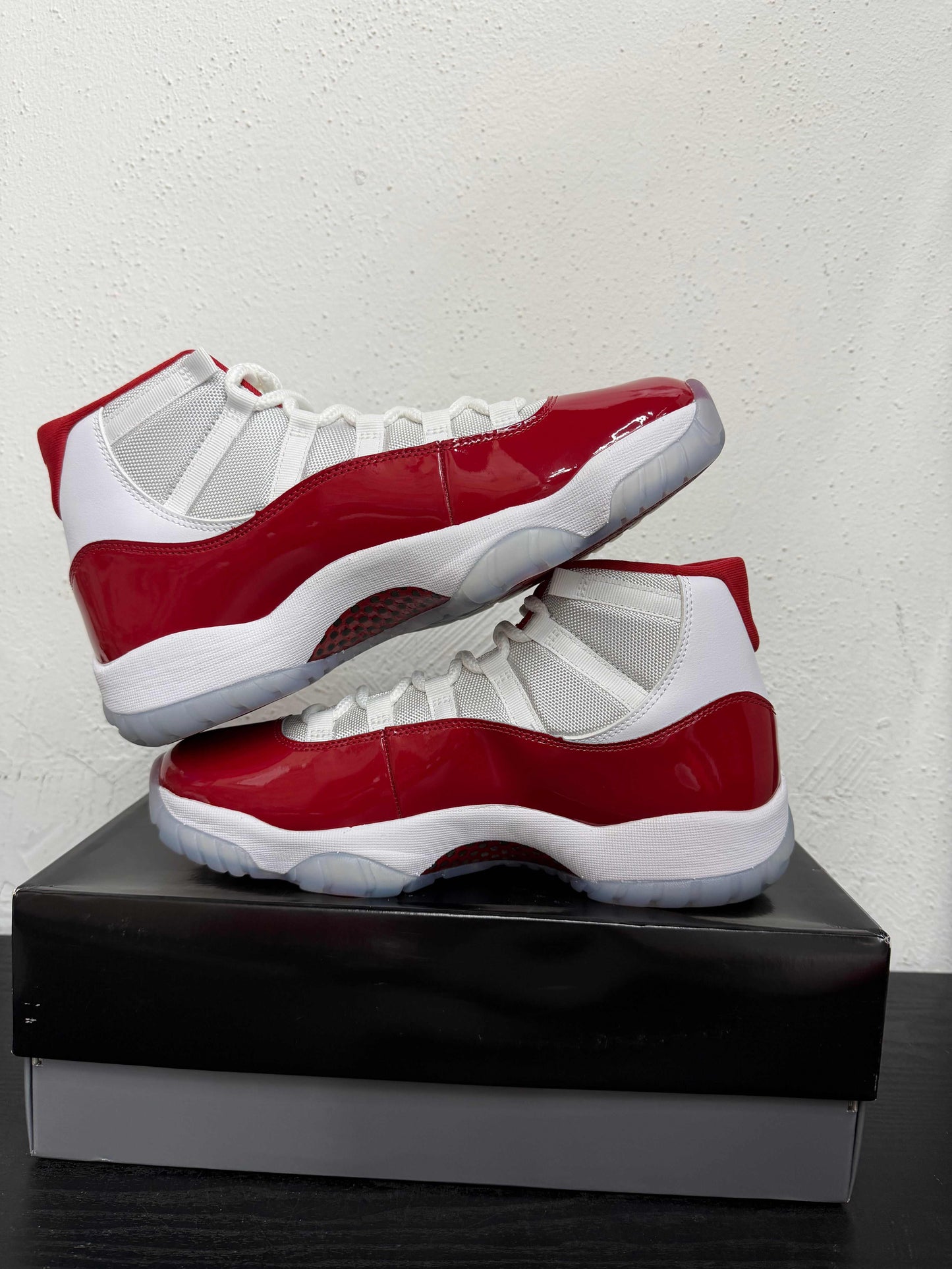 JORDAN 11 RETRO CHERRY