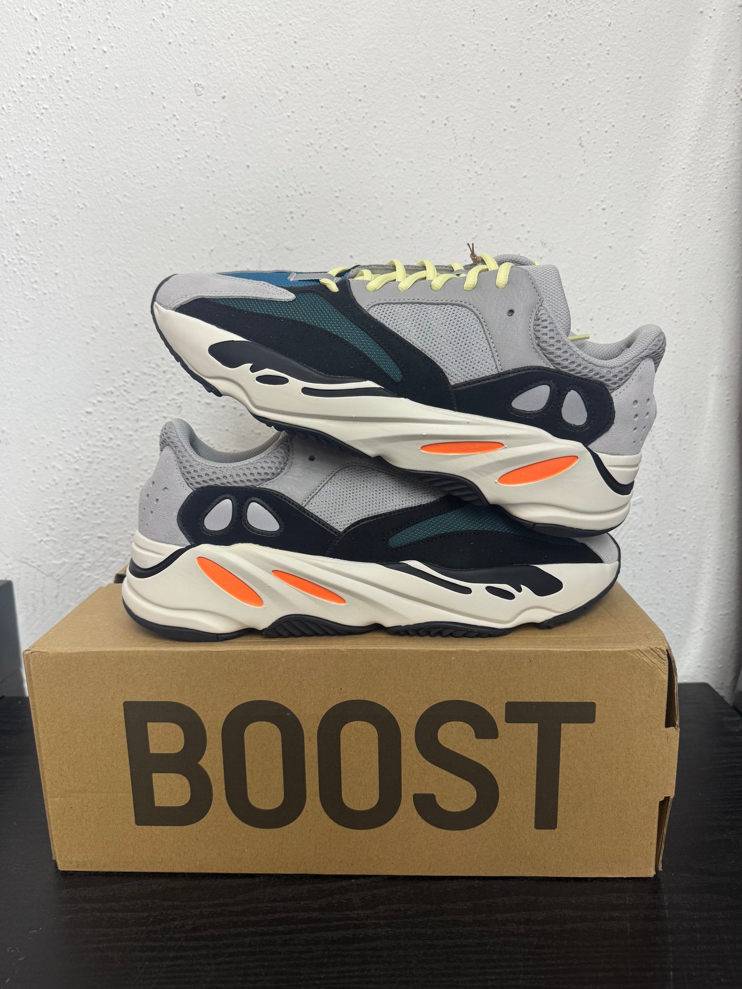YEEZY 700 WAVE RUNNER