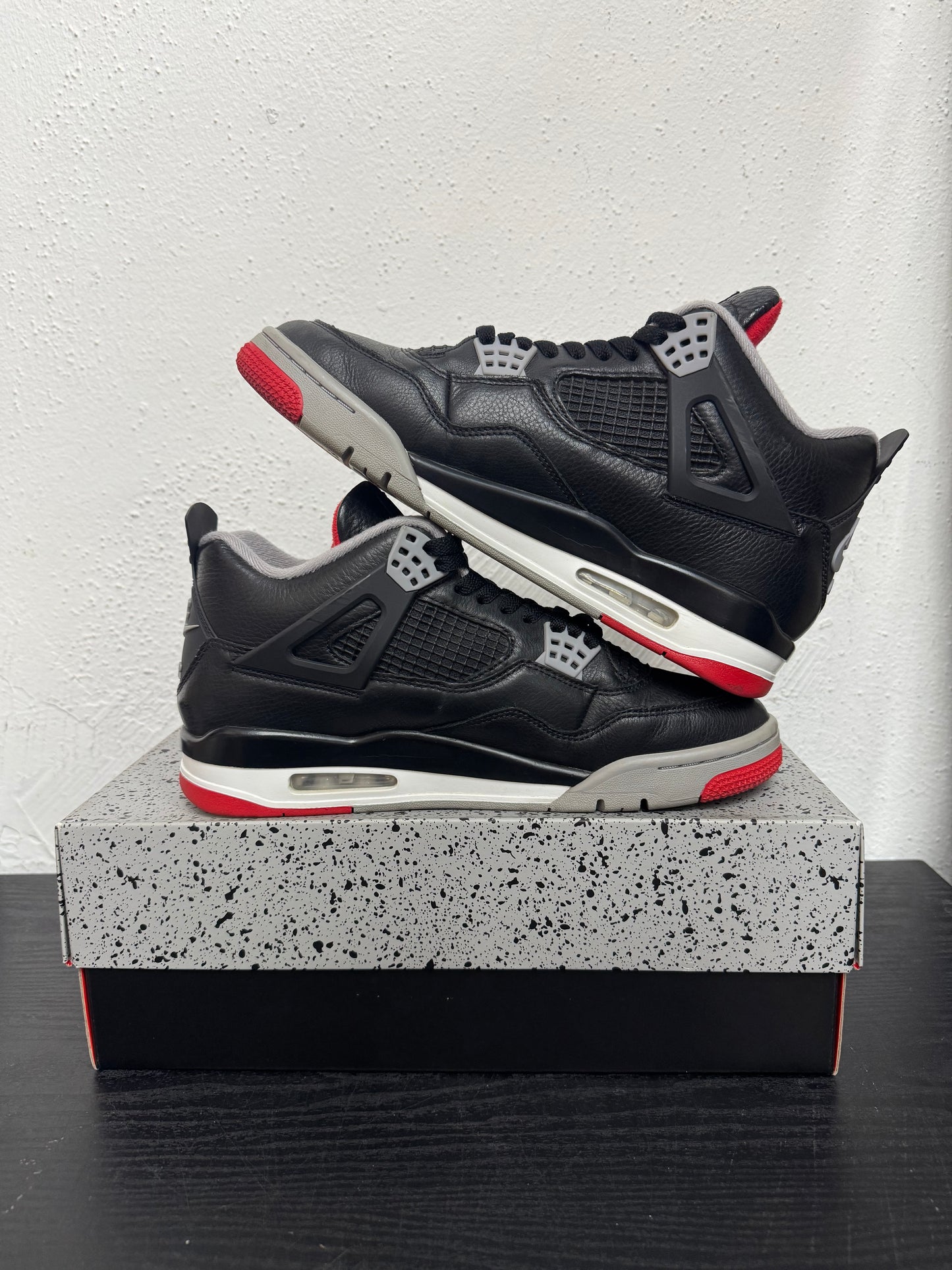 JORDAN 4 REIMAGINED BRED (USED)