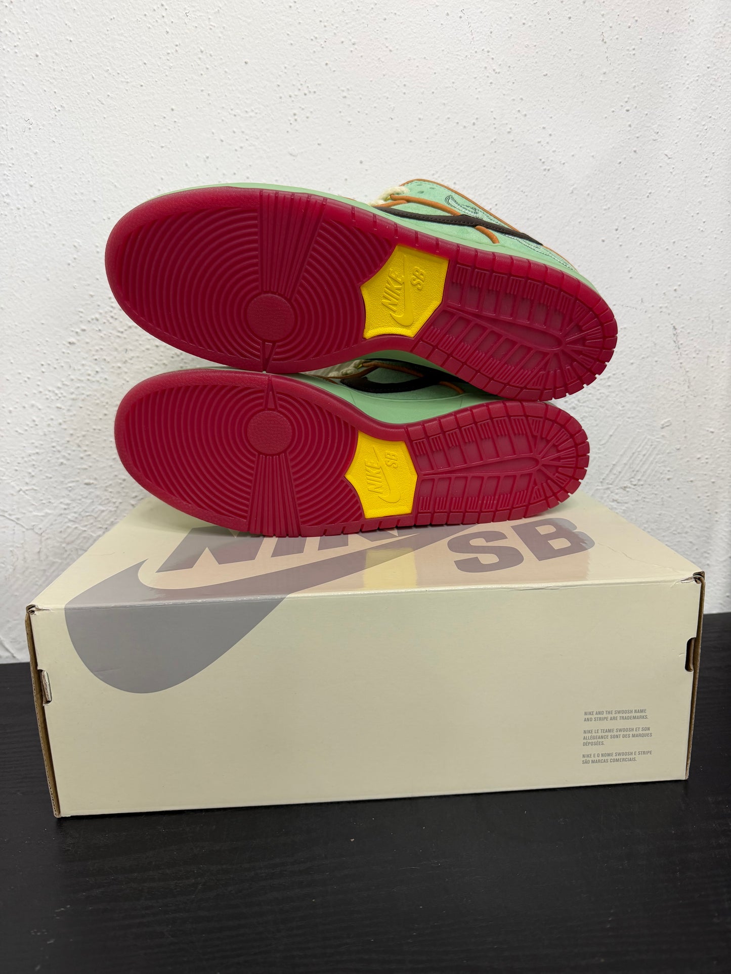 DUNK LOW SB RODEO TOURMALINE