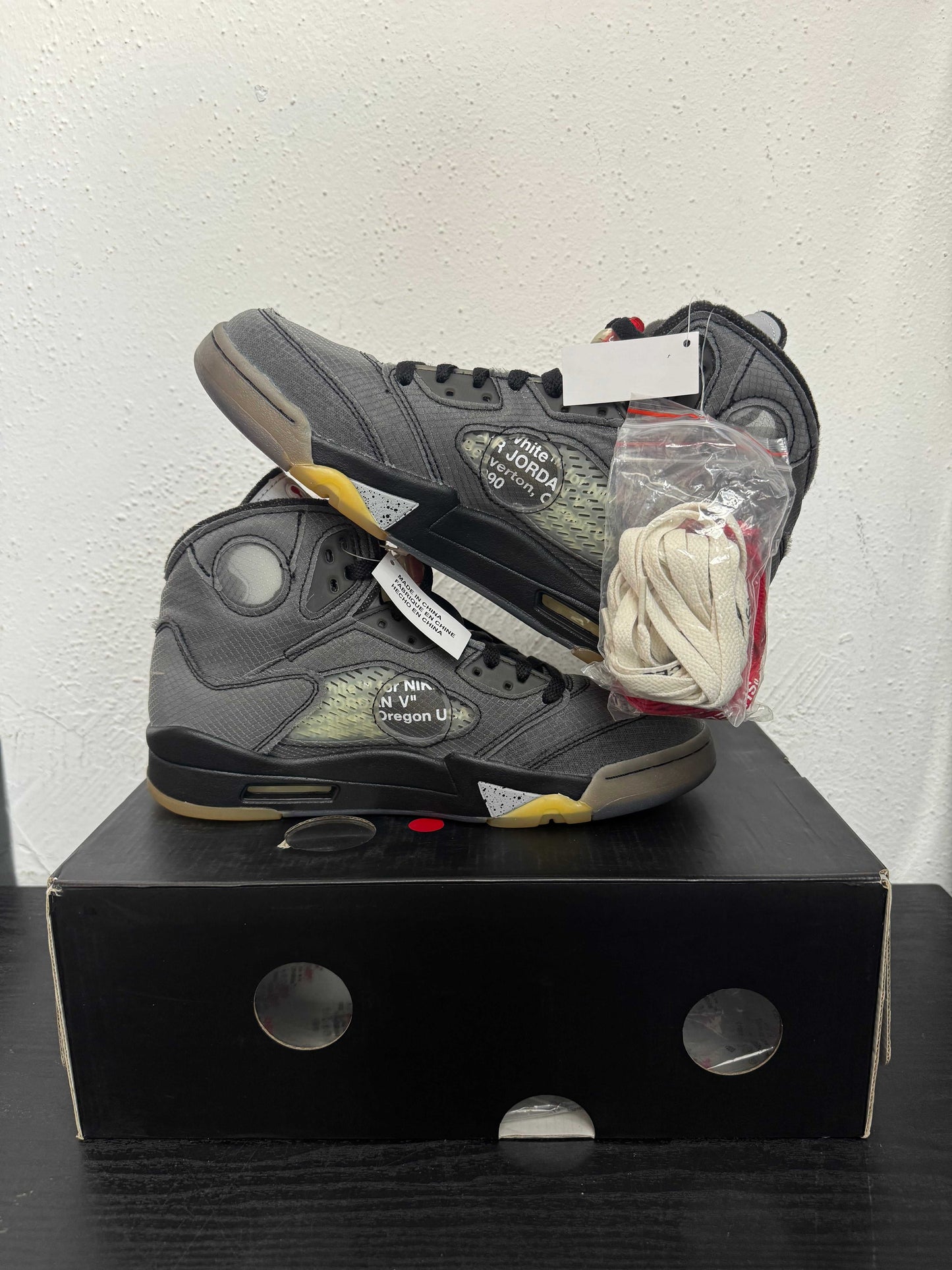 JORDAN 5 OFF WHITE MUSLIN