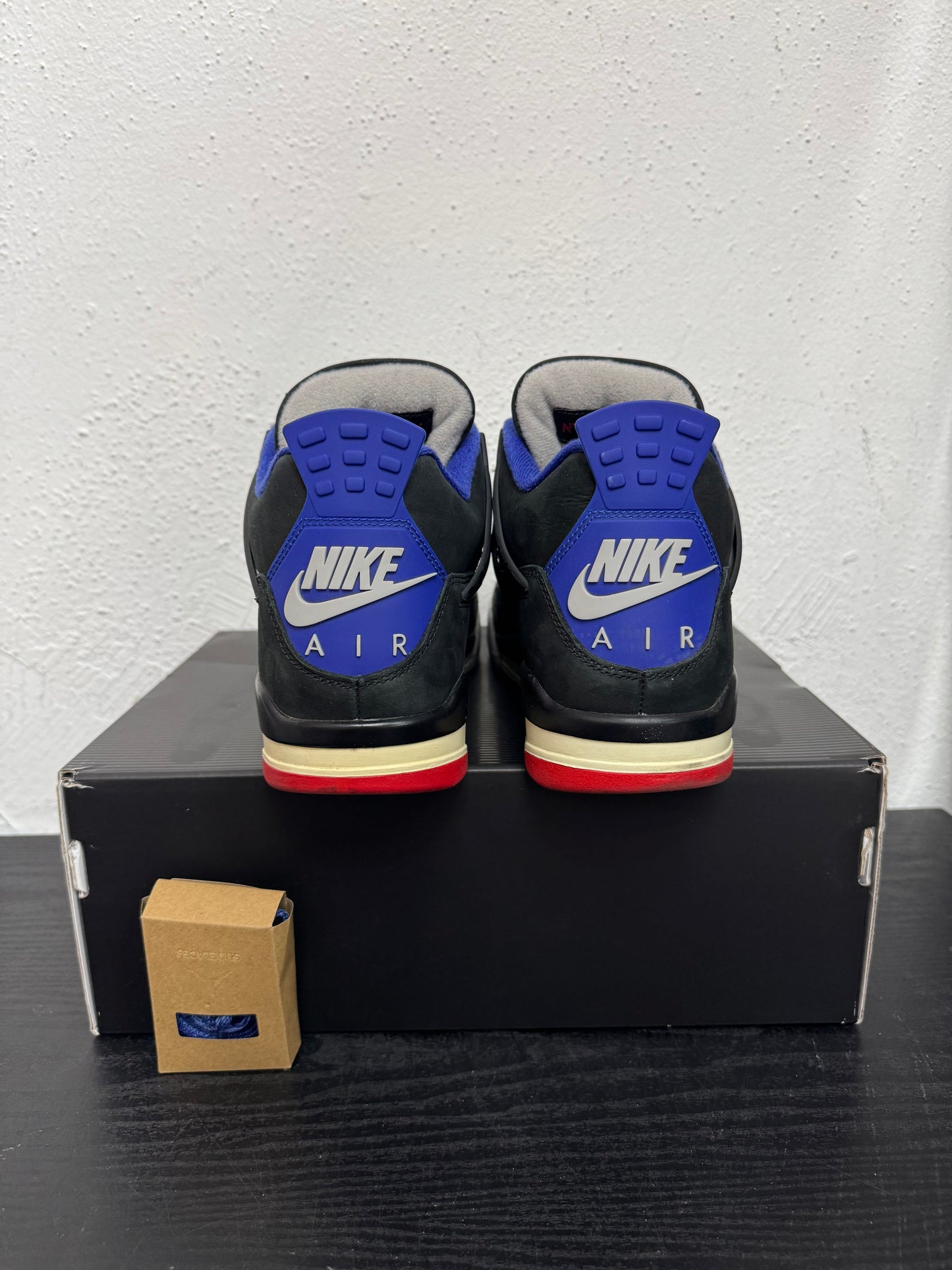JORDAN 4 RARE AIR (USED)