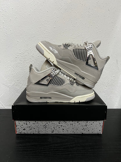 JORDAN 4 FROZEN MOMENT (USED)