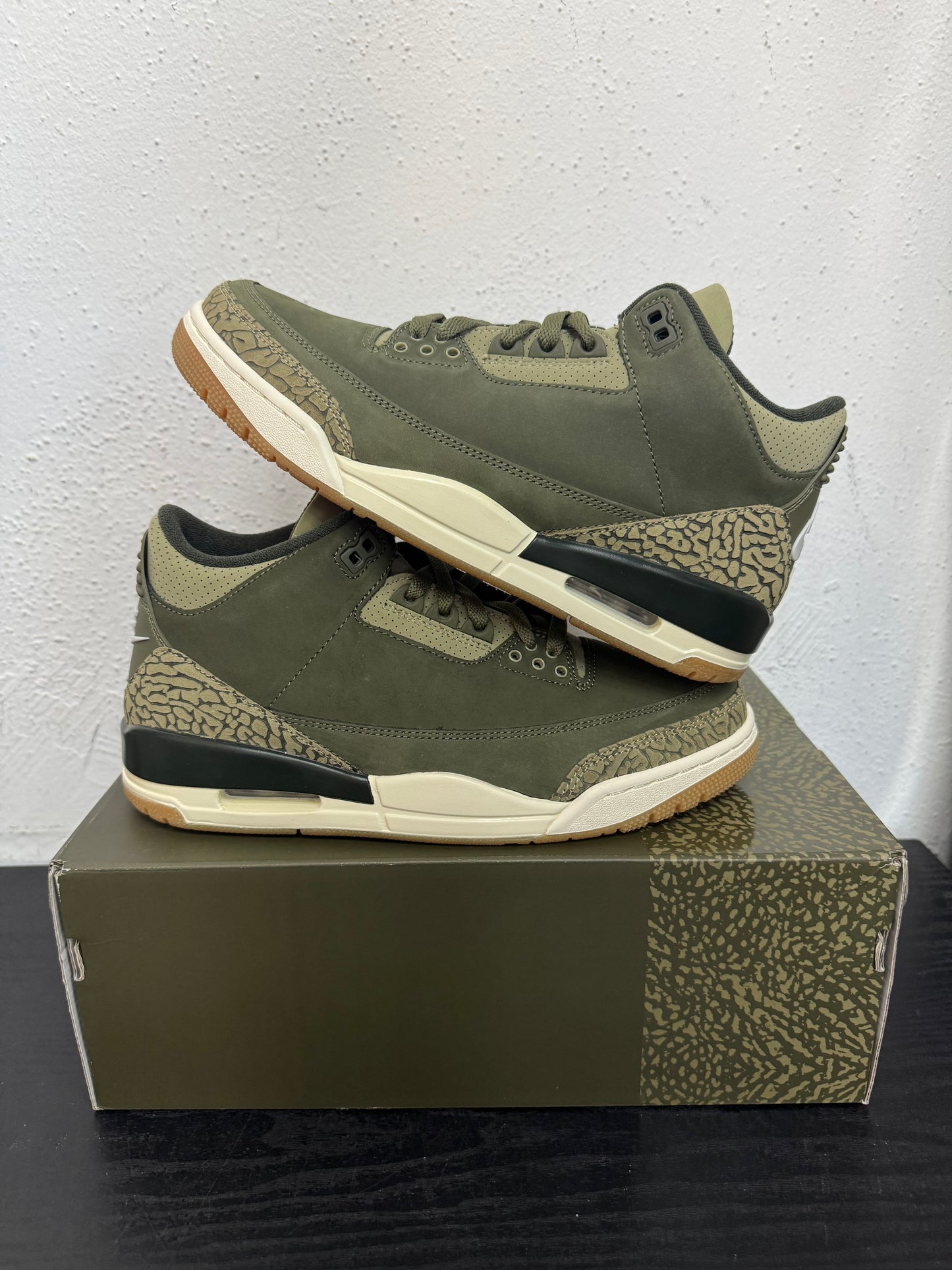 JORDAN 3 FAMILY AFFAIR