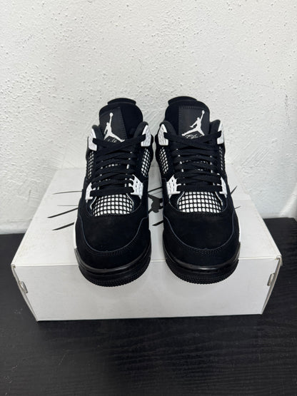 JORDAN 4 WHITE THUNDER