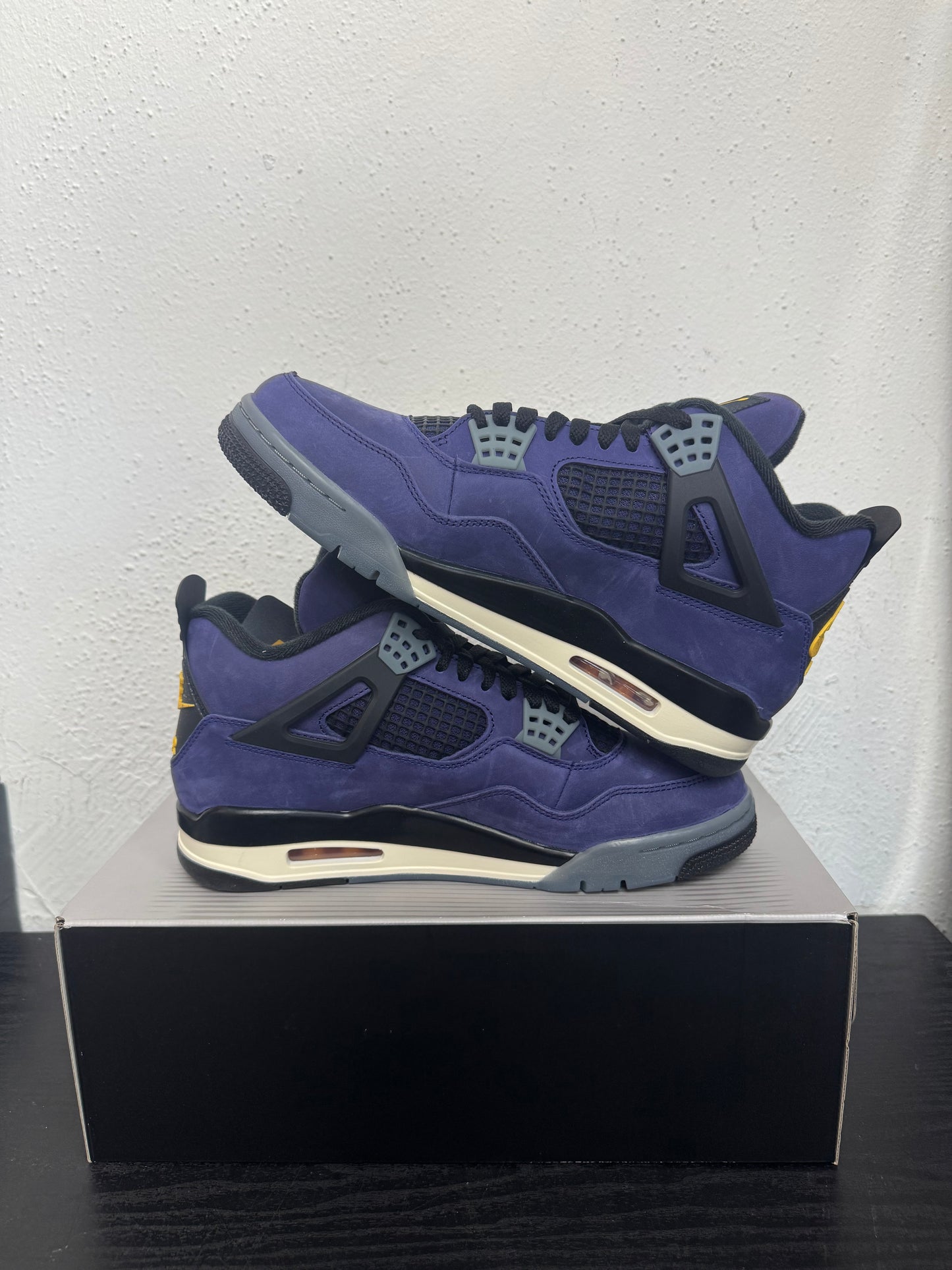 JORDAN 4 LAKER