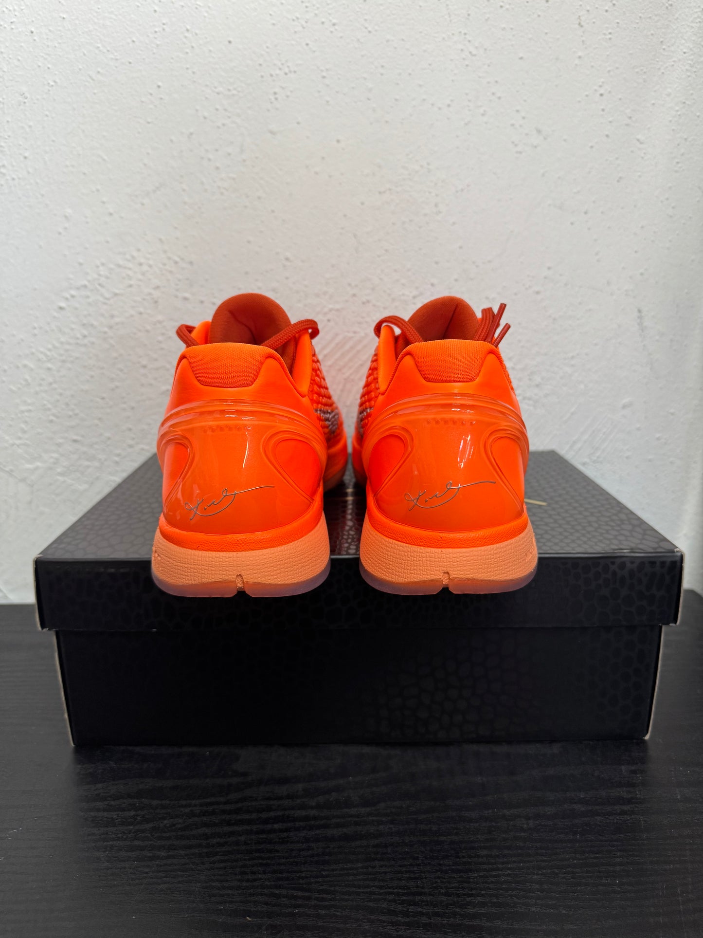 KOBE 6 TOTAL ORANGE