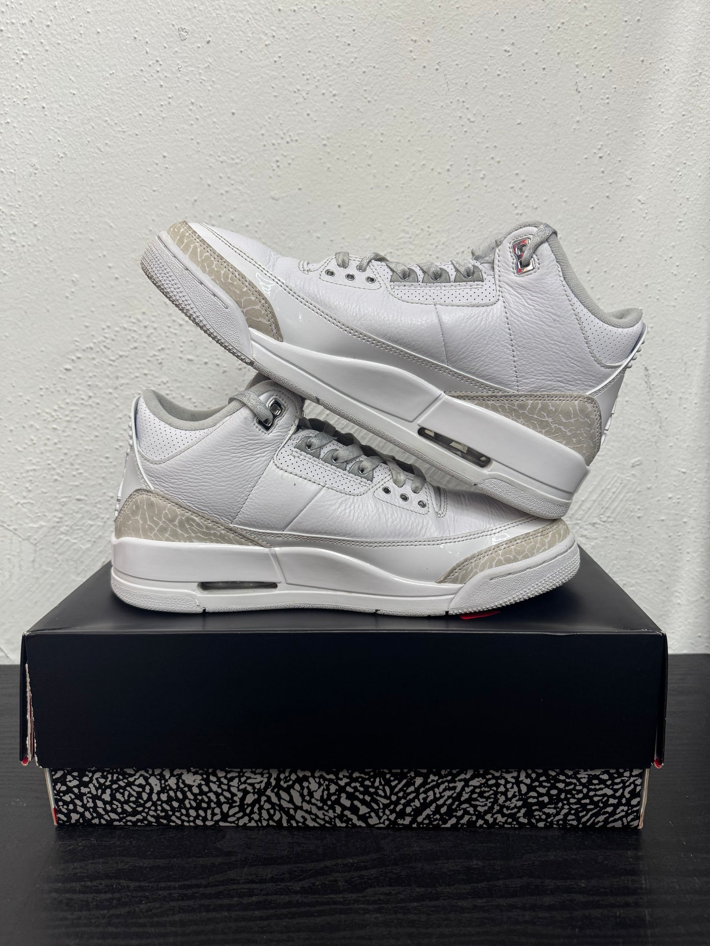 JORDAN 3 PURE MONEY (USED)