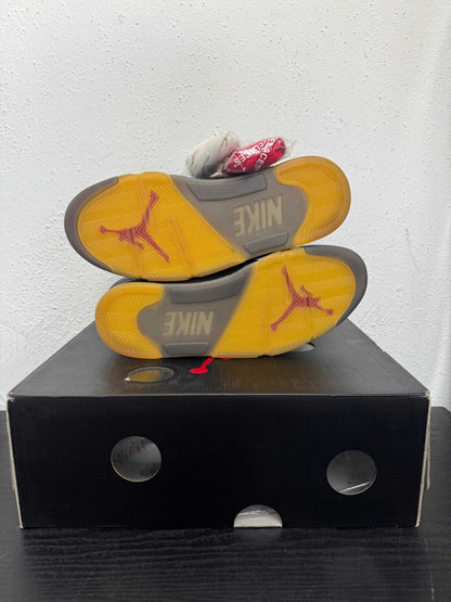 JORDAN 5 OFF WHITE MUSLIN