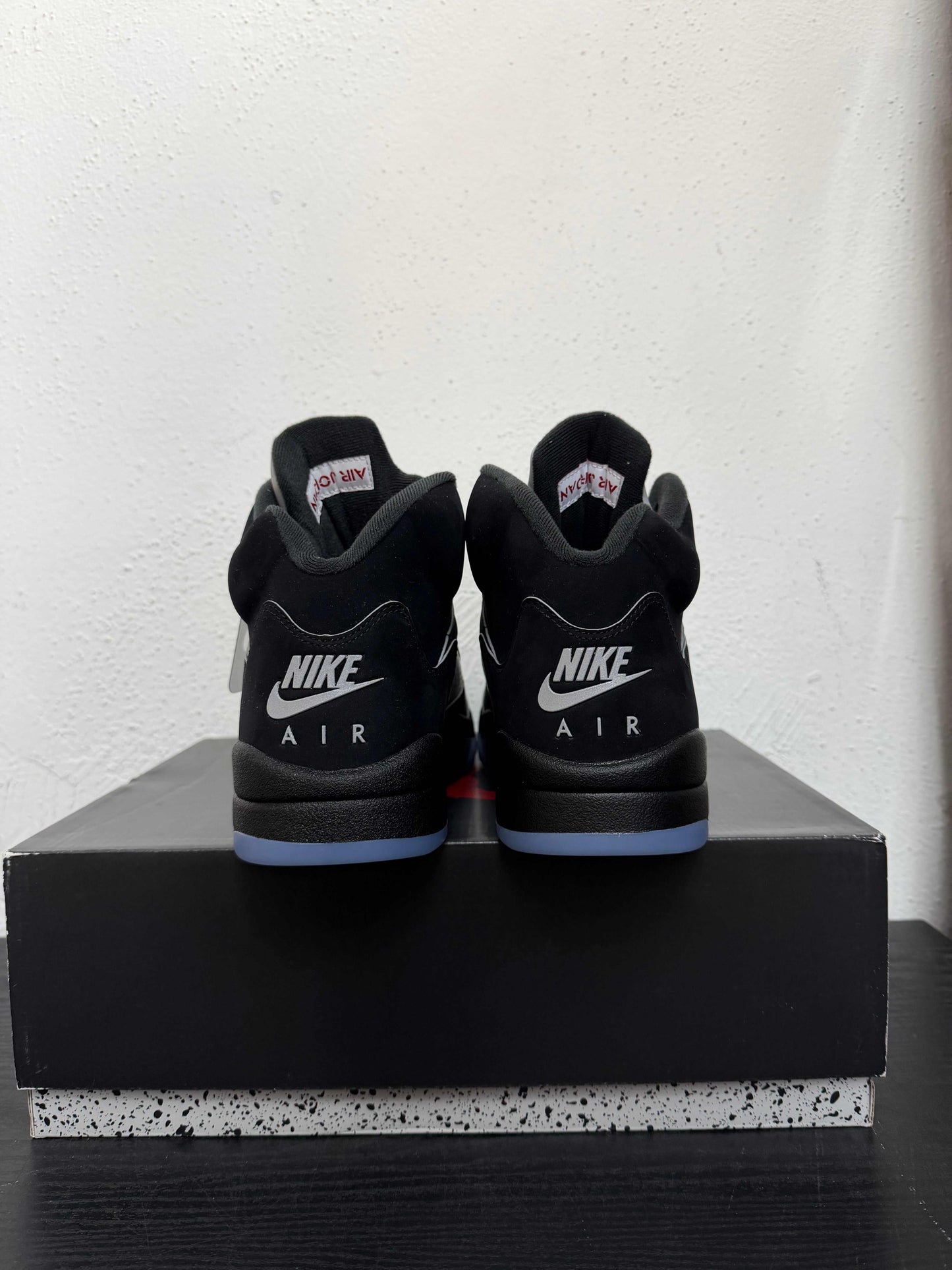 JORDAN 5 METALLIC BLACK REIMAGINED